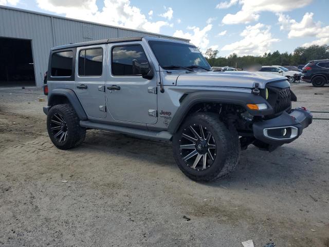 1C4HJXDN2JW196990 - 2018 JEEP WRANGLER U SPORT 银色 照片 4