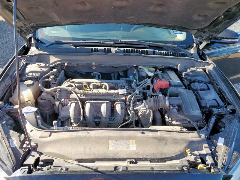 3FA6P0H76GR159547 - 2016 FORD FUSION SE 黑色 照片 11