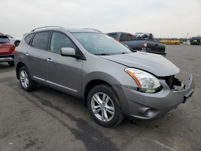 JN8AS5MV4DW650863 - 2013 NISSAN ROGUE S GRAY photo 4