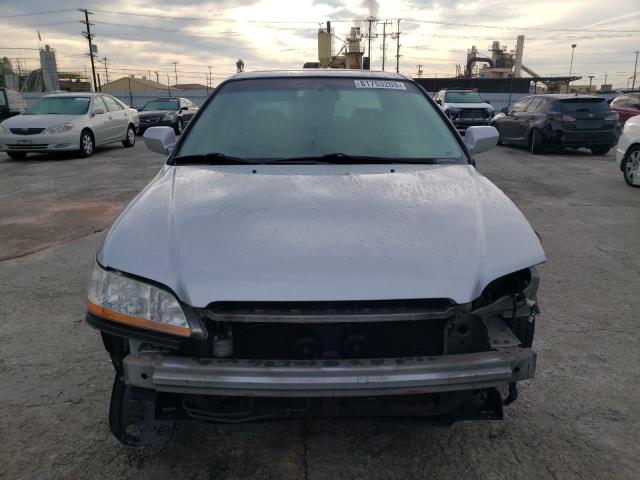 1HGCG165X1A033912 - 2001 HONDA ACCORD EX SILVER photo 5