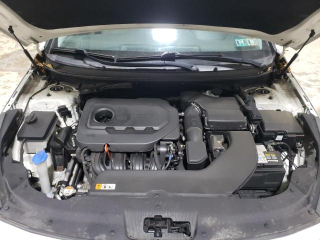 5NPE24AF5HH493683 - 2017 HYUNDAI SONATA SE WHITE photo 11