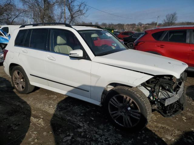 WDCGG8JB3DG053338 - 2013 MERCEDES-BENZ GLK 350 4MATIC WHITE photo 4