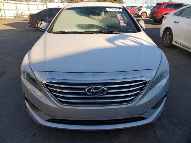 5NPE24AF0HH523379 - 2017 HYUNDAI SONATA SE SILVER photo 5