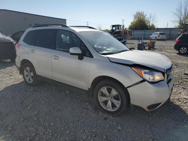 JF2SJAEC1EH539851 - 2014 SUBARU FORESTER 2.5I PREMIUM WHITE photo 4
