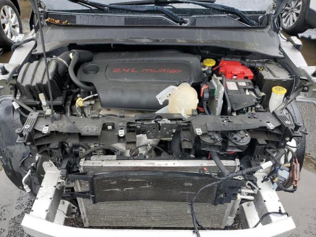 3C4NJDBB6KT760870 - 2019 JEEP COMPASS LATITUDE 银色 照片 12