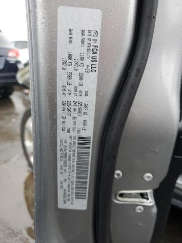 3C4NJDBB6KT760870 - 2019 JEEP COMPASS LATITUDE 银色 照片 14