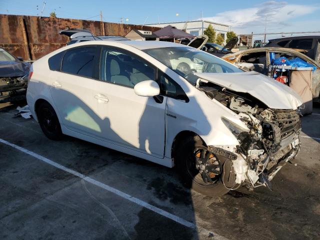 JTDKN3DU2E1753426 - 2014 TOYOTA PRIUS WHITE photo 4