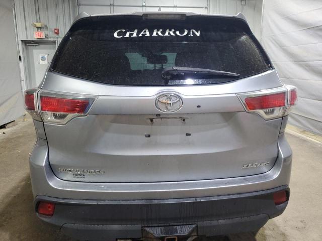 5TDJKRFHXES060579 - 2014 TOYOTA HIGHLANDER XLE ვერცხლისფერი ფოტო 6