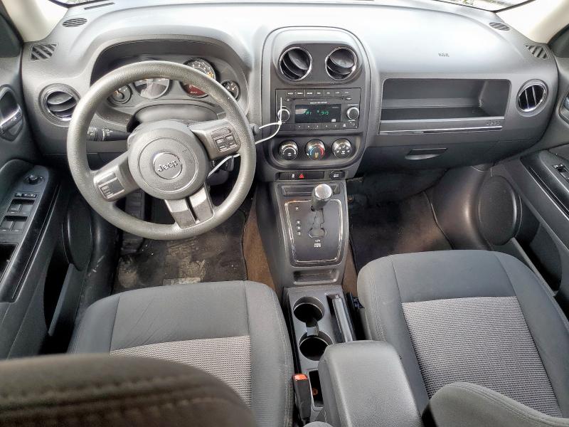 1C4NJPBA2ED843005 - 2014 JEEP PATRIOT SPORT 银色 照片 8