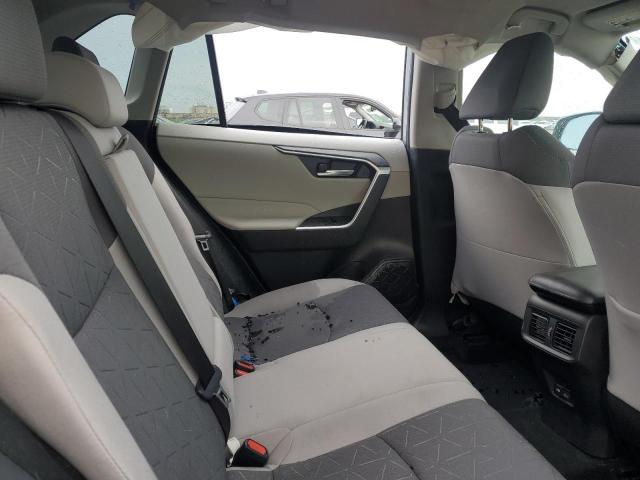 2T3W1RFV0PW296013 - 2023 TOYOTA RAV4 XLE 银色 照片 11