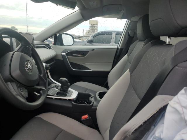 2T3W1RFV0PW296013 - 2023 TOYOTA RAV4 XLE 银色 照片 7