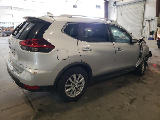KNMAT2MV3JP555661 - 2018 NISSAN ROGUE S Gümüş fotoğraf 3