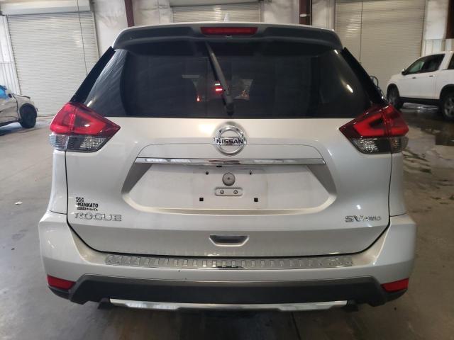 KNMAT2MV3JP555661 - 2018 NISSAN ROGUE S Gümüş fotoğraf 6