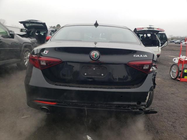 ZARFAEDN9J7572936 - 2018 ALFA ROMEO GIULIA Q4 BLACK photo 6