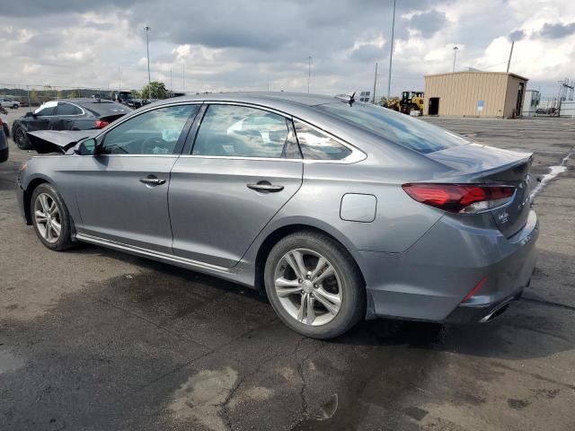 5NPE34AF7JH675534 - 2018 HYUNDAI SONATA SPORT ნაცრისფერი ფოტო 2
