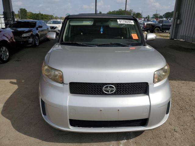 JTLKE50EX81026702 - 2008 TOYOTA SCION XB 银色 照片 5