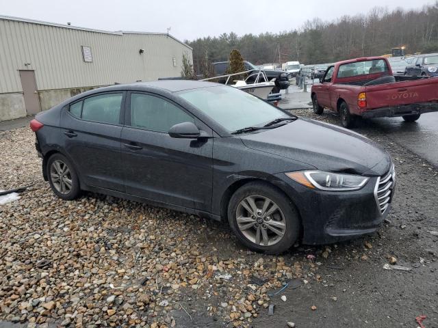 5NPD84LF3HH028990 - 2017 HYUNDAI ELANTRA SE BLACK photo 4