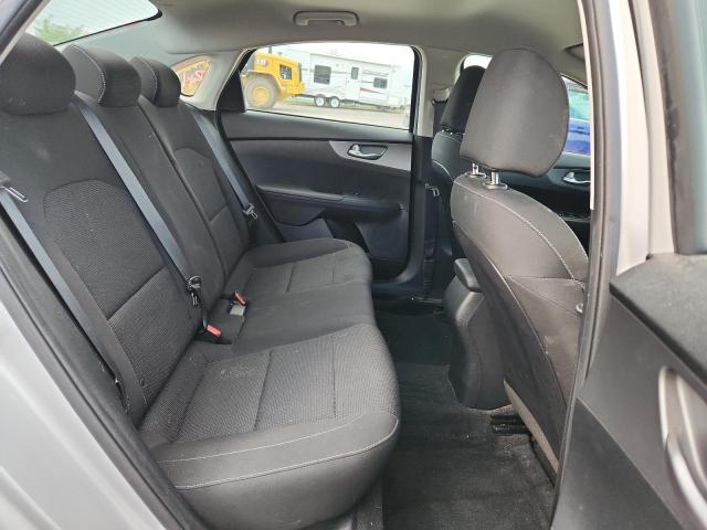 3KPF24AD8LE236095 - 2020 KIA FORTE FE 银色 照片 10