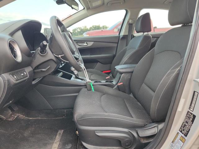 3KPF24AD8LE236095 - 2020 KIA FORTE FE 银色 照片 7