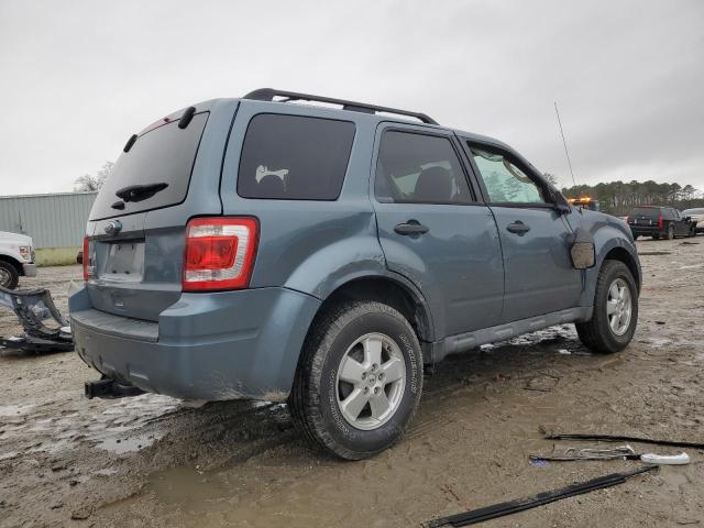 1FMCU0D71CKB49840 - 2012 FORD ESCAPE XLT BLUE photo 3