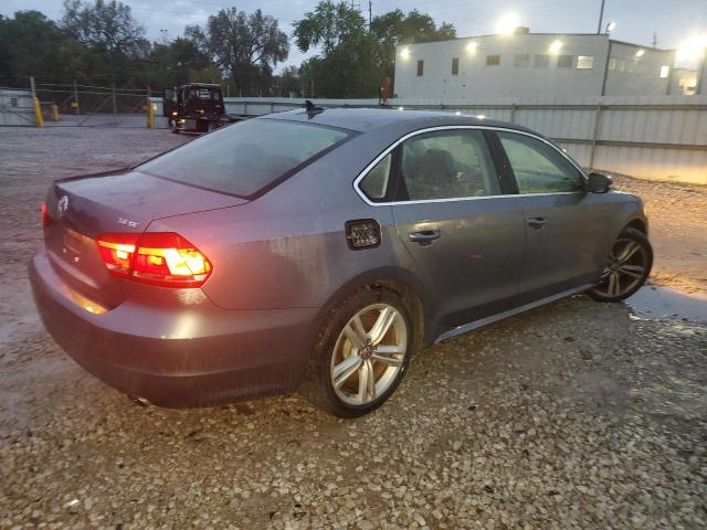 1VWBM7A38DC024899 - 2013 VOLKSWAGEN PASSAT SE GRAY photo 3