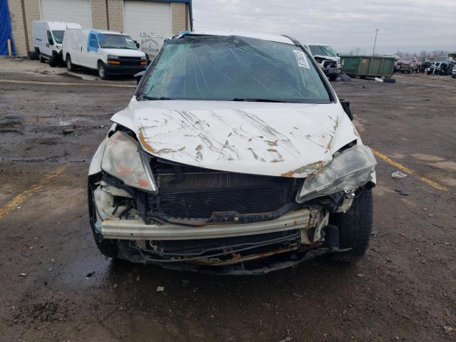 5J6RE4H36BL822778 - 2011 HONDA CR-V LX WHITE photo 5