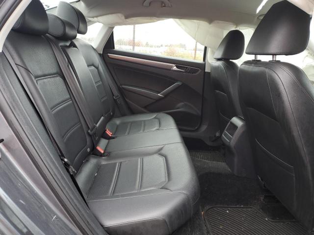 1VWDT7A33HC086051 - 2017 VOLKSWAGEN PASSAT R-LINE Մոխրագույն լուսանկար 10