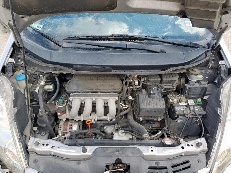 JHMGE8H30DC060750 - 2013 HONDA FIT 银色 照片 11