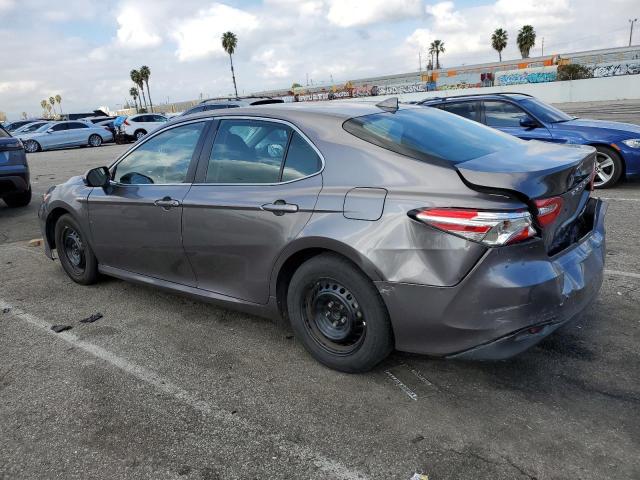 4T1C31AK7LU528329 - 2020 TOYOTA CAMRY LE GRAY photo 2