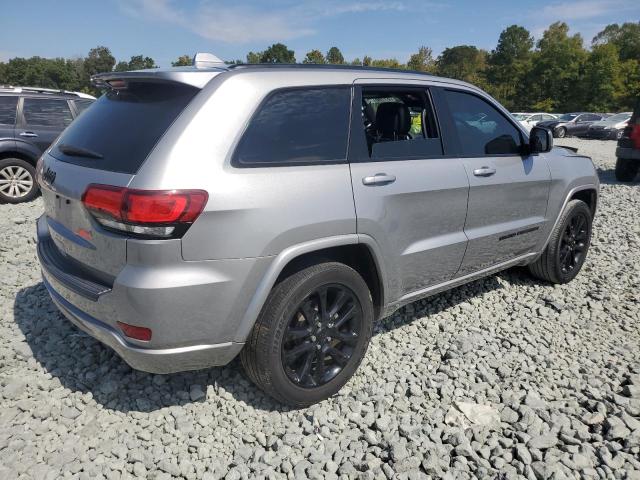 1C4RJEAG7KC857043 - 2019 JEEP GRAND CHER LAREDO SILVER photo 3