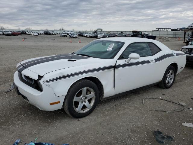 2B3CJ4DV8AH282314 - 2010 DODGE CHALLENGER SE WHITE photo 1