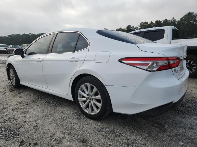4T1B11HK0JU116483 - 2018 TOYOTA CAMRY L 白色 照片 2