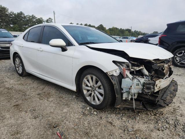 4T1B11HK0JU116483 - 2018 TOYOTA CAMRY L 白色 照片 4