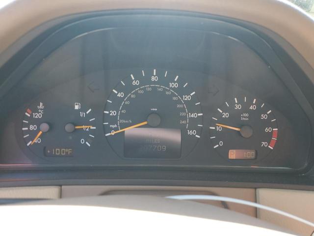 WDBJF65J41B254662 - 2001 MERCEDES-BENZ E 320 TEAL photo 9