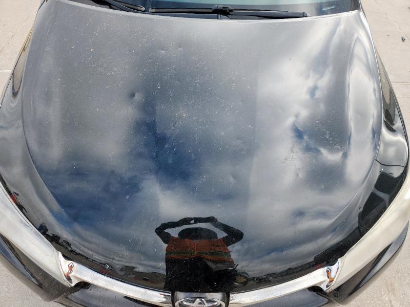 4T1BF1FK5HU387618 - 2017 TOYOTA CAMRY LE Schwarz Foto 11