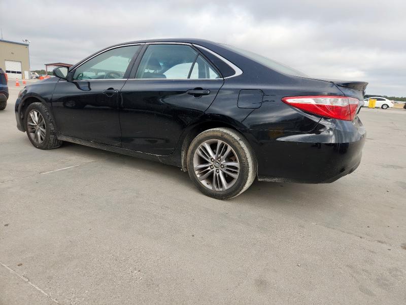 4T1BF1FK5HU387618 - 2017 TOYOTA CAMRY LE Schwarz Foto 2