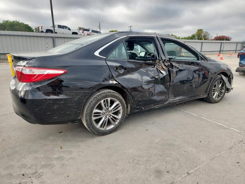 4T1BF1FK5HU387618 - 2017 TOYOTA CAMRY LE Schwarz Foto 3