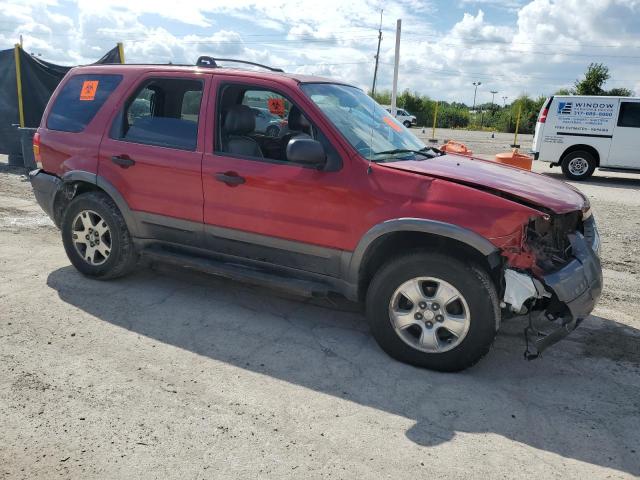 1FMYU93163KA05465 - 2003 FORD ESCAPE XLT RED photo 4