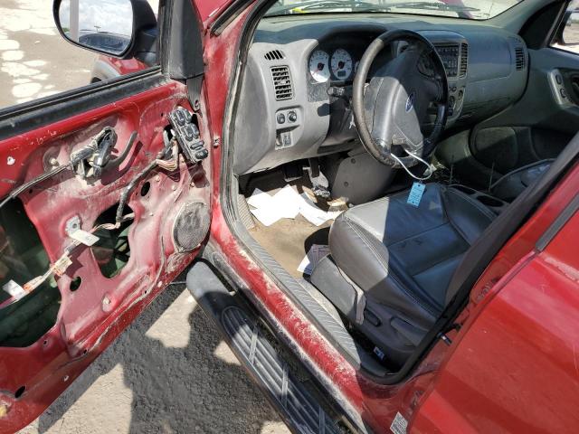 1FMYU93163KA05465 - 2003 FORD ESCAPE XLT RED photo 8