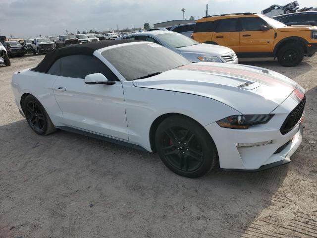 1FATP8UH3L5113199 - 2020 FORD MUSTANG WHITE photo 4