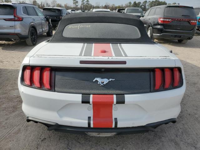 1FATP8UH3L5113199 - 2020 FORD MUSTANG WHITE photo 6