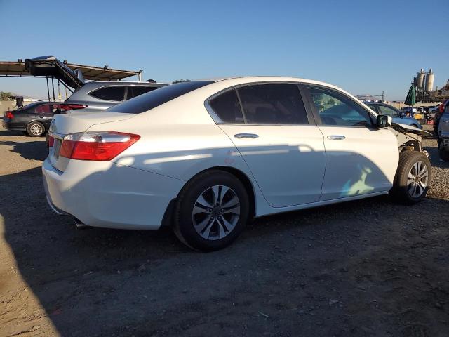 1HGCR2F38DA103054 - 2013 HONDA ACCORD LX Biały zdjęcie 3