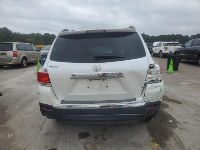 5TDZK3EH2CS065578 - 2012 TOYOTA HIGHLANDER BASE Blanc photo 6