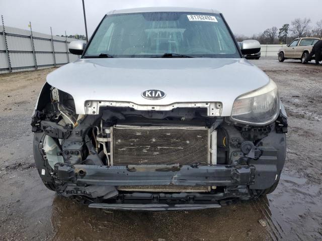 KNDJP3A58F7772743 - 2015 KIA SOUL + SILVER photo 5