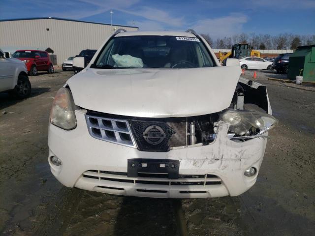 JN8AS5MT2DW505674 - 2013 NISSAN ROGUE S WHITE photo 5