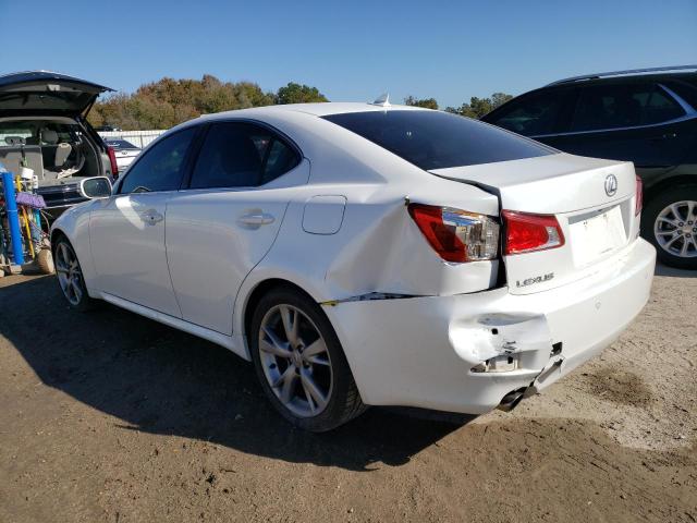 JTHBF5C29A5111599 - 2010 LEXUS IS 250 WHITE photo 2