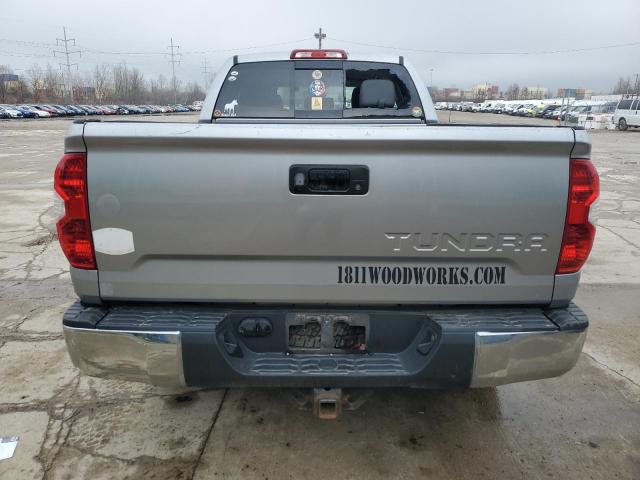 5TFUW5F11EX384236 - 2014 TOYOTA TUNDRA DOUBLE CAB SR/SR5 GRAY photo 6