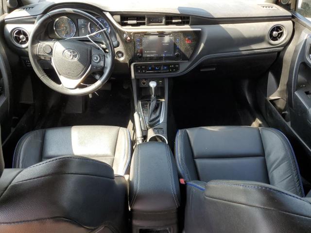 5YFBURHE8JP776787 - 2018 TOYOTA COROLLA L წითელი ფოტო 8