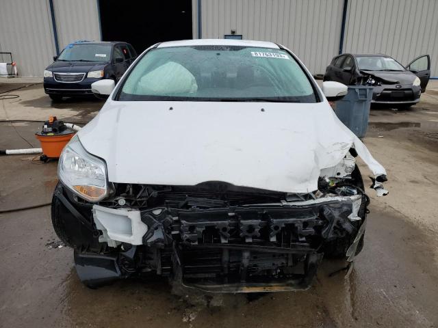 1FADP3F21EL126709 - 2014 FORD FOCUS SE WHITE photo 5