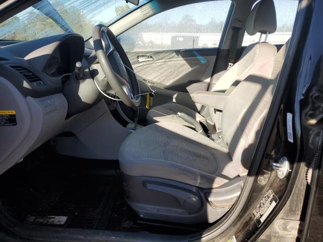 KMHCT5AE0HU325016 - 2017 HYUNDAI ACCENT SE BLACK photo 7